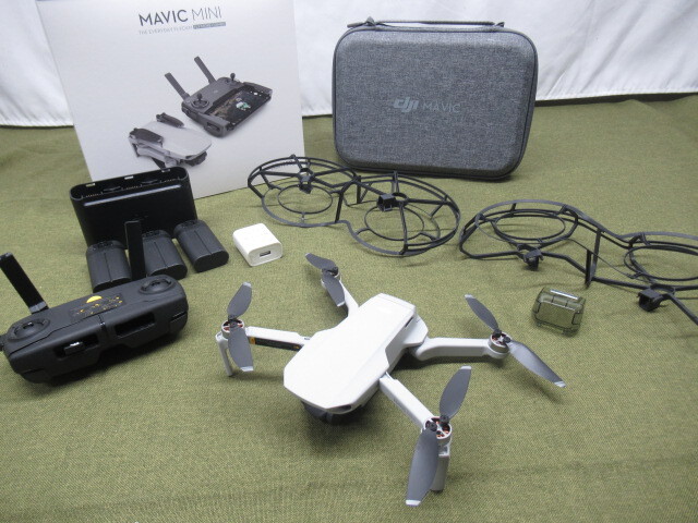 DJI ディージェイアイ カメラドローン Mavic Mini Fly More Combo