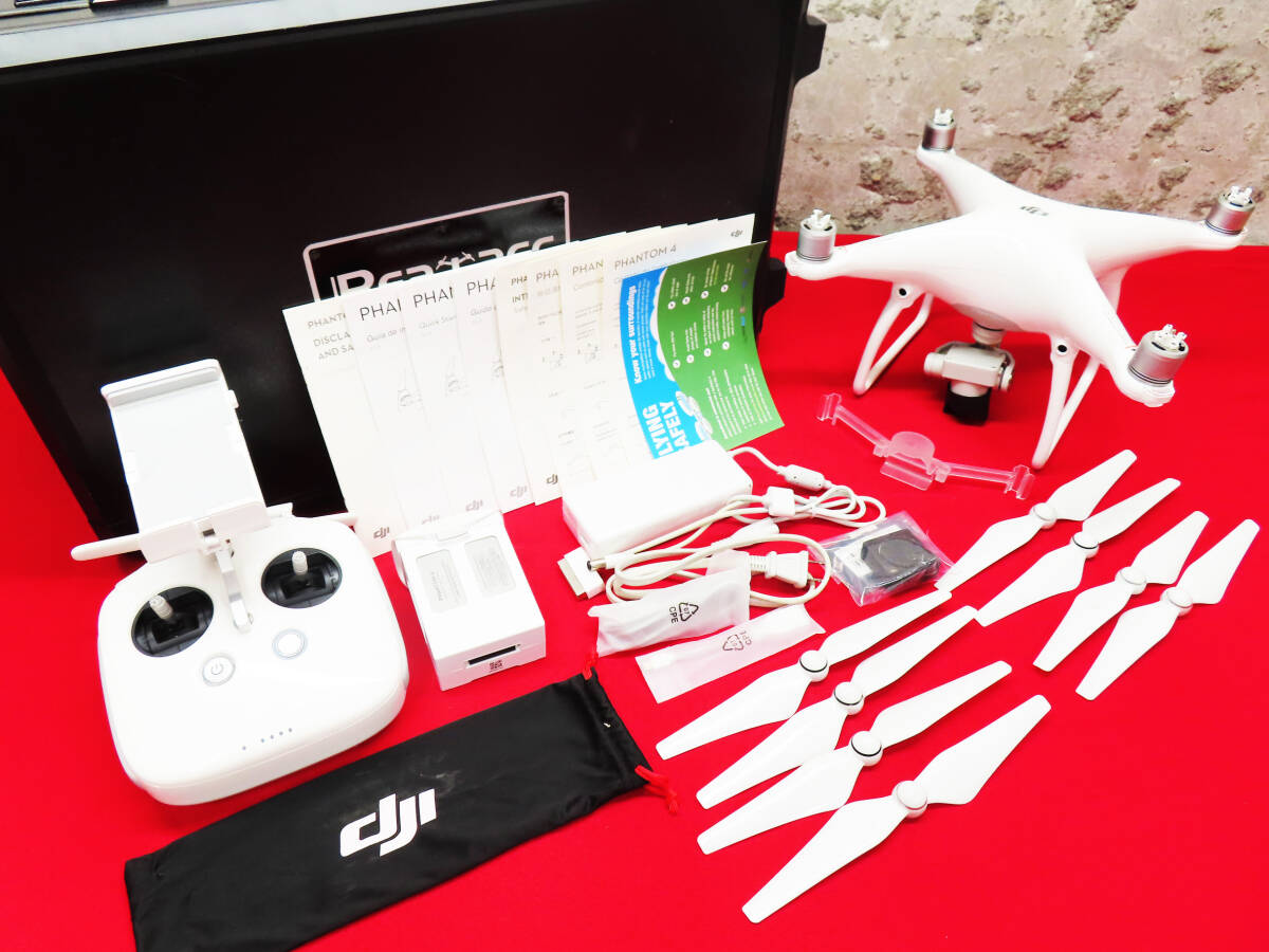 DJI PHANTOM 4 ファントム WM330A ドローン 空撮 送信機 GL300C バッテリー1個 プロペラ 収納ケース付き